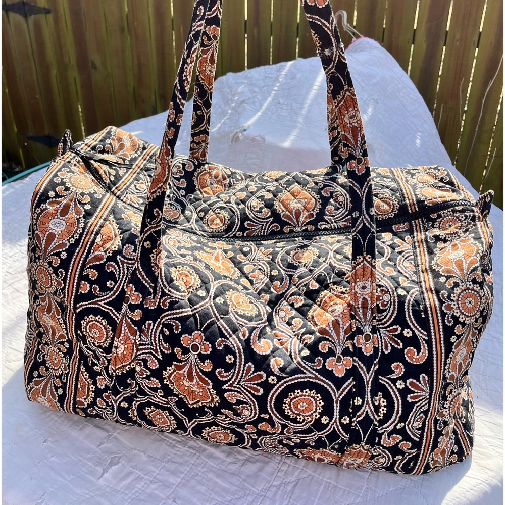 VERA BRADLEY Large Duffle Tote